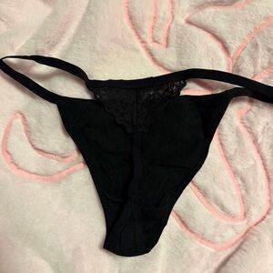 Victoria’s Secret Black Cotton thong Medium